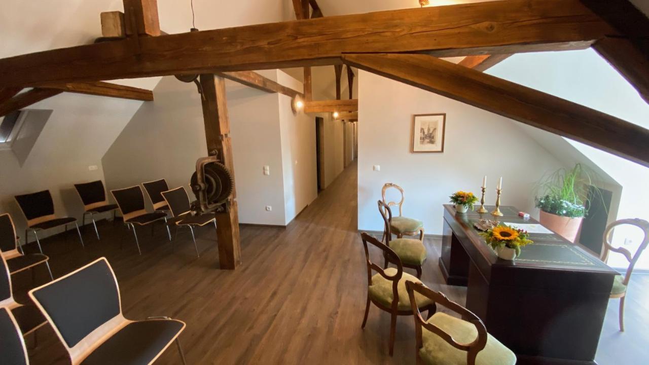 Buergerhausloewen Hotell Philippsburg Eksteriør bilde