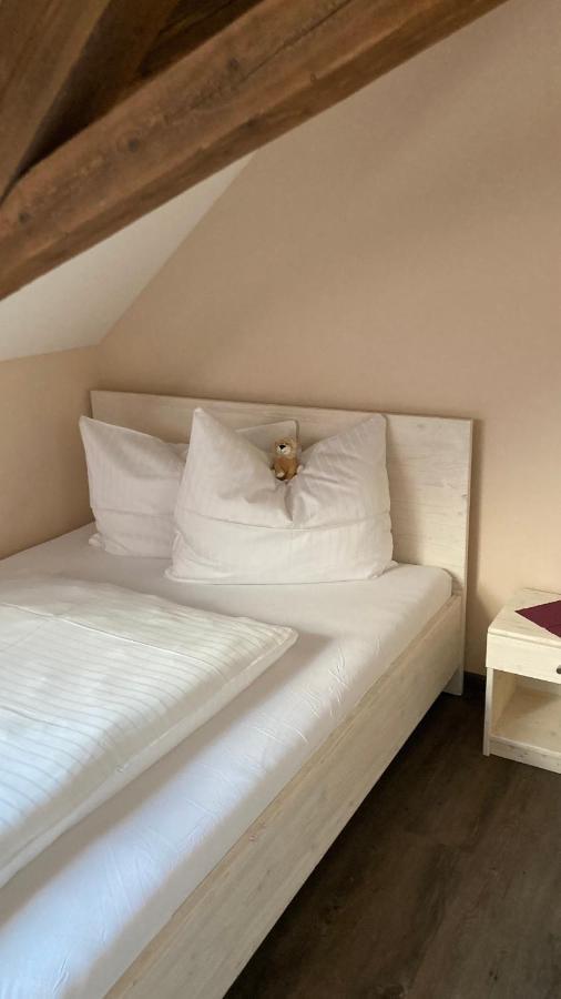 Buergerhausloewen Hotell Philippsburg Eksteriør bilde